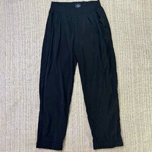 American Eagle Outfitters Relaxed Causal Slouchy Silky Pants Size S Black